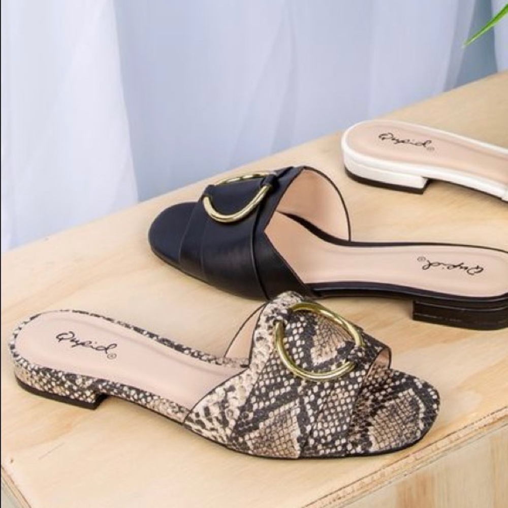 Bella/snake Sandals